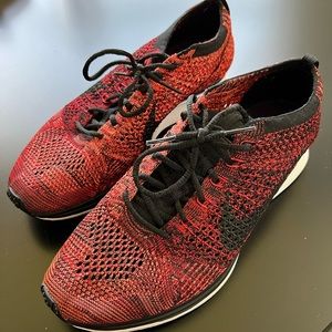 Nike mens flyknit racer size 8